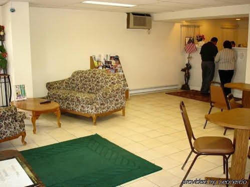 Parkway Inn Vestal Buitenkant foto
