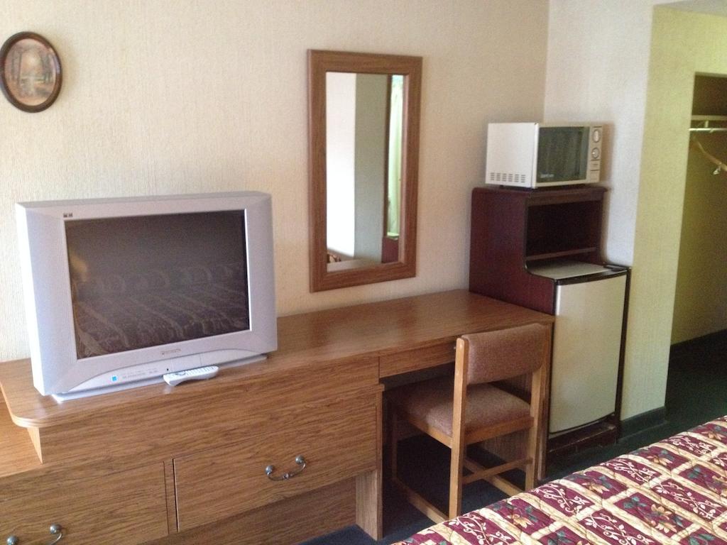 Parkway Inn Vestal Kamer foto